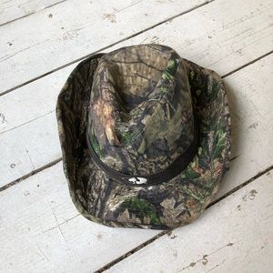 outdoor cap company